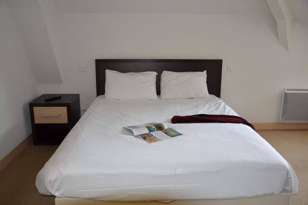 Hotel Les Benedictins Limoges Zimmer foto