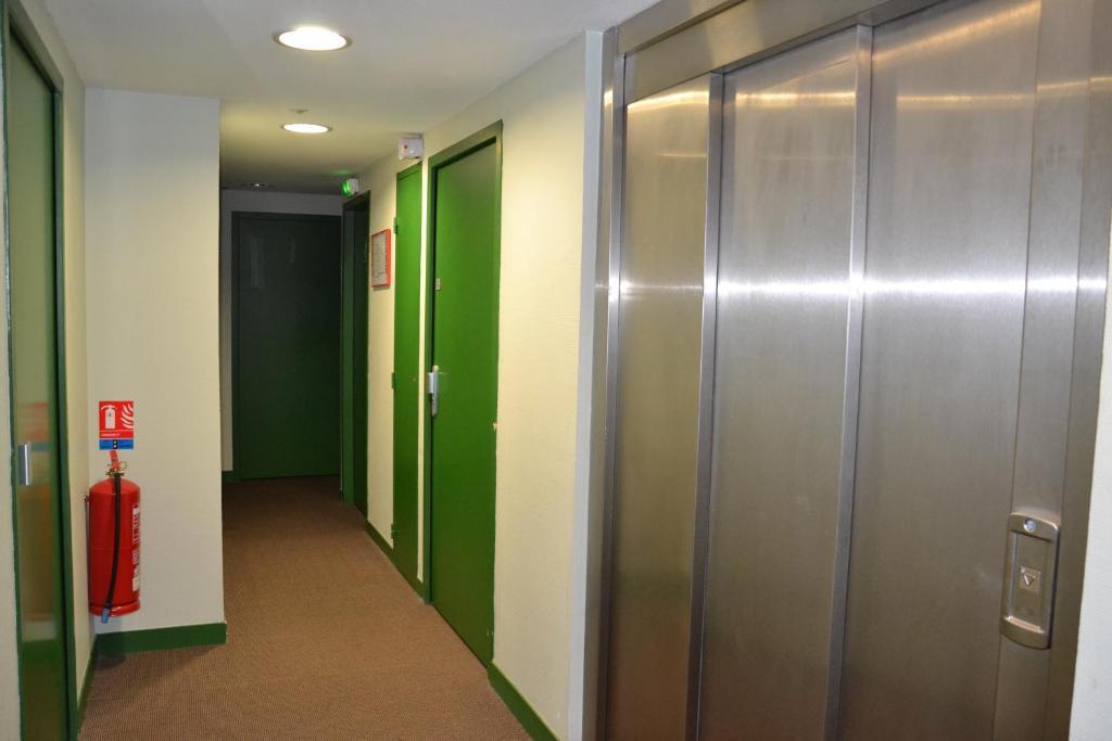 Hotel Les Benedictins Limoges Zimmer foto